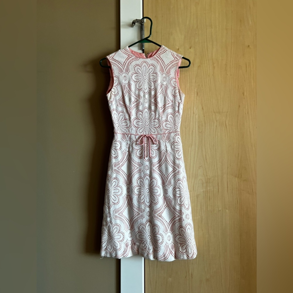 Mod 60s handmade lace dress